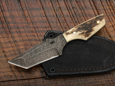 Tanto utility necker